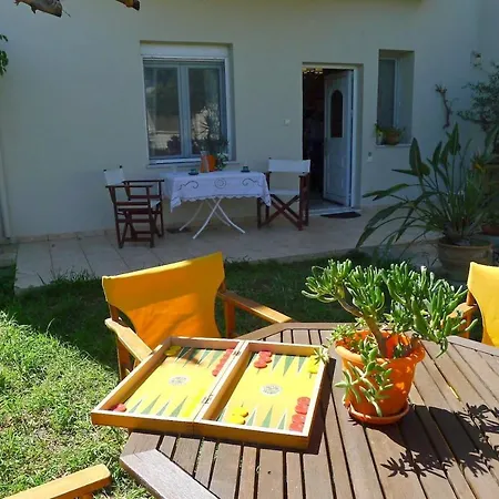 Apartment Diamant's Place With Treehouse Garden Kounoupidhiana