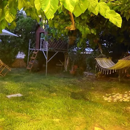 Apartment Diamant's Place With Treehouse Garden *