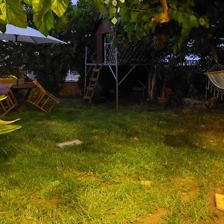 Diamant's Place With Treehouse Garden *
